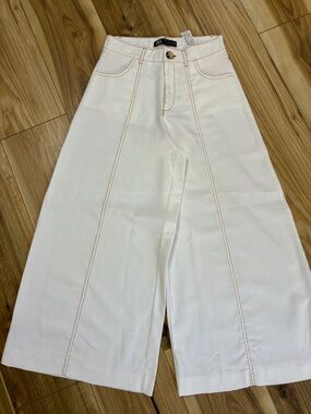 Zara Cream Wide-Leg High-Rise Jeans with Contrast Topstitch